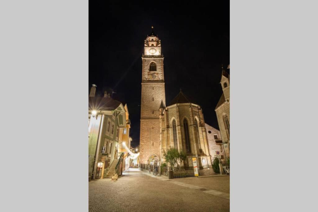 Casa Al Duomo-Nel Cuore Storico Di Meran Exterior foto